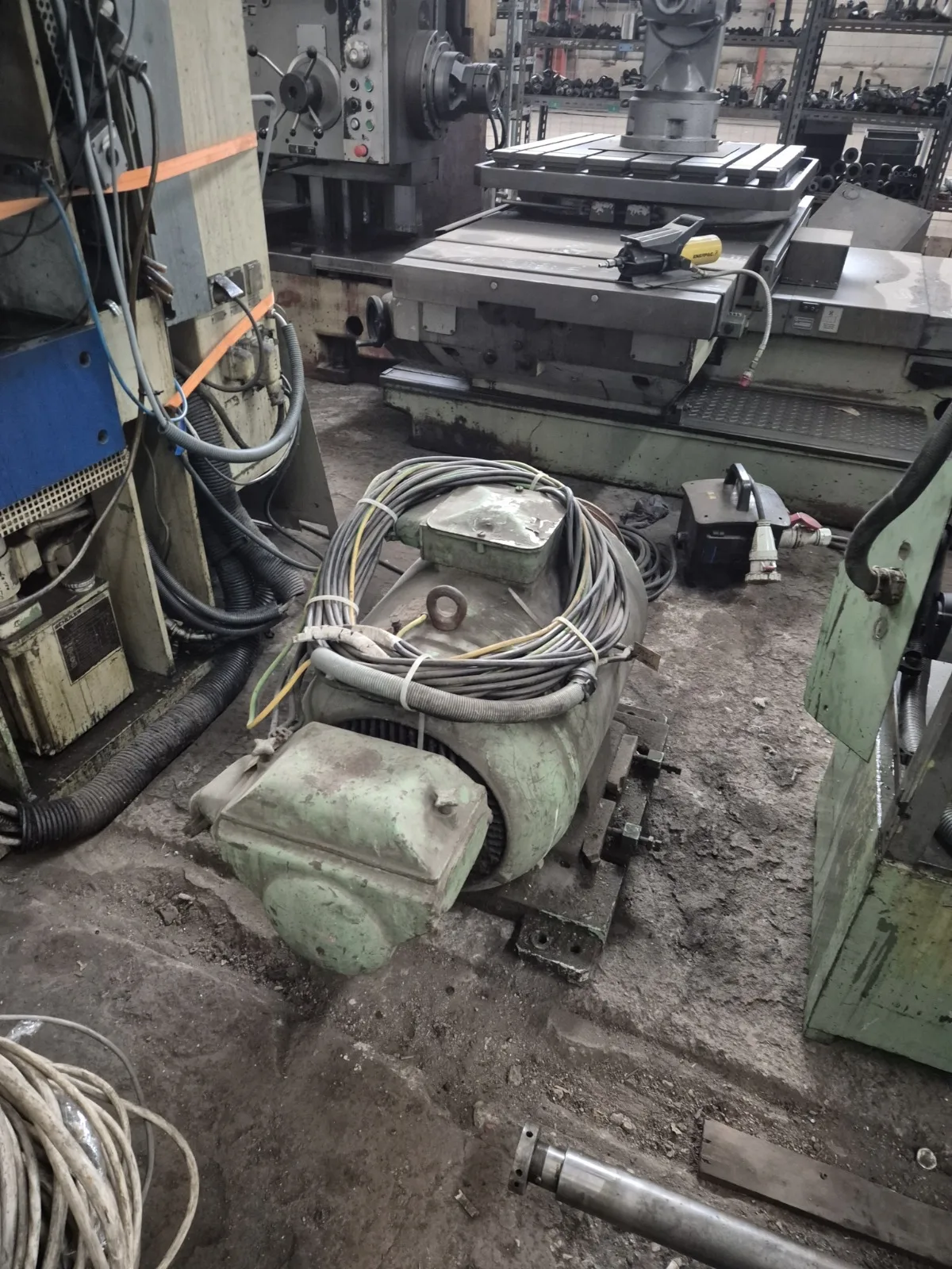 Heavy Duty Lathe Skoda  SUA 100P/9000 view 5