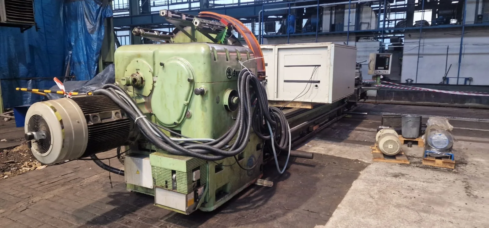 HEAVY DUTY LATHE – SR 2000 × 10000 view 3