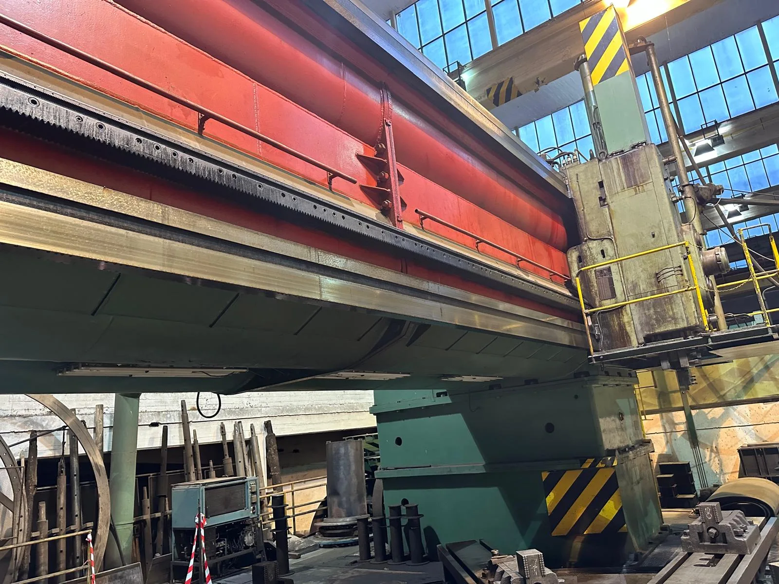 HUGE VERTICAL TURNING LATHE SK-125 view 5