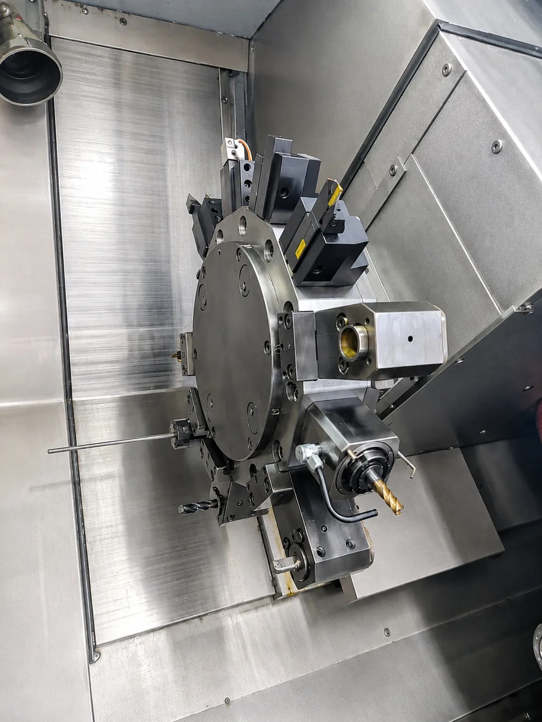 Multi Axis CNC Turning & Milling Center SCHAUBLIN 42L view 5