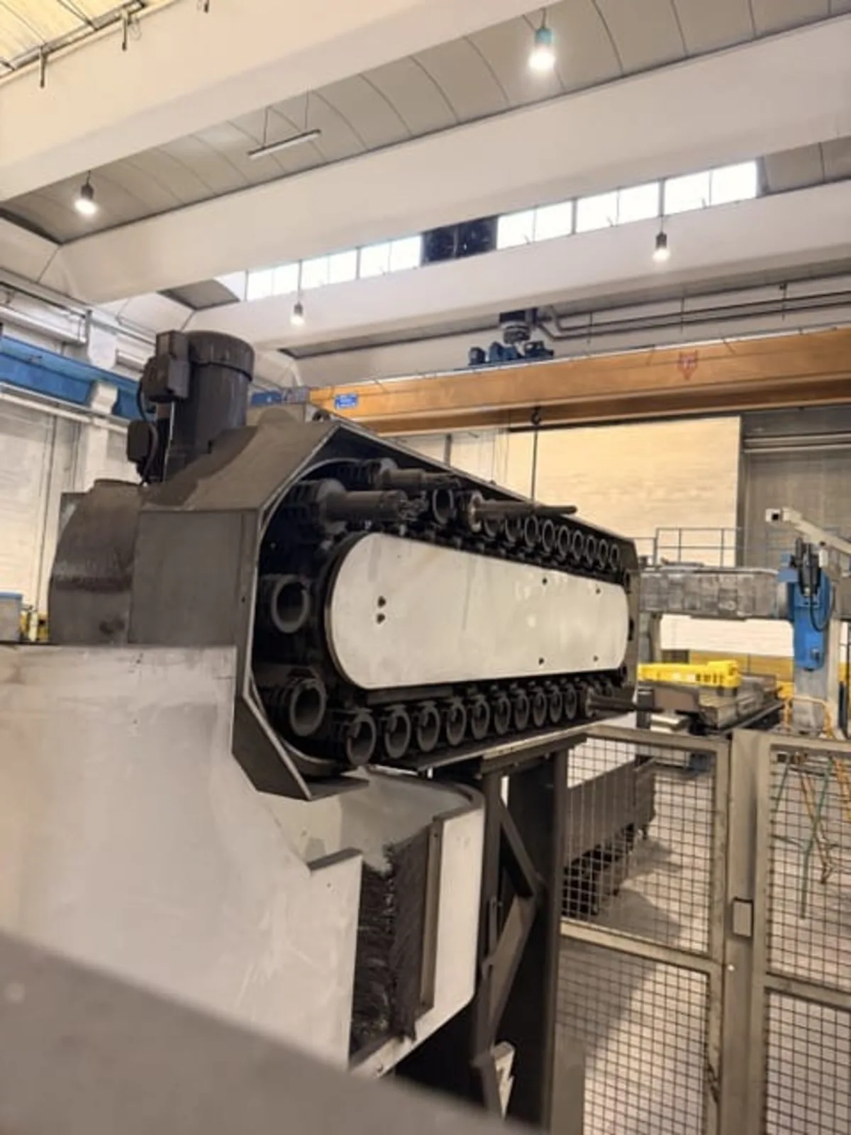 Portal Machining Center (5-Axis) view 5