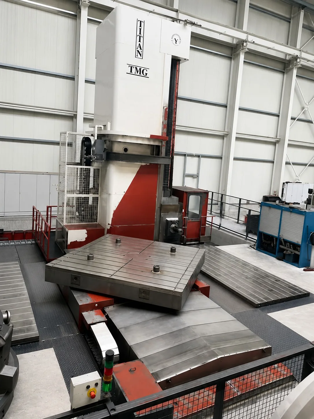 Ram-Type Floor Boring and Milling Machine AFP 200 CNC view 6
