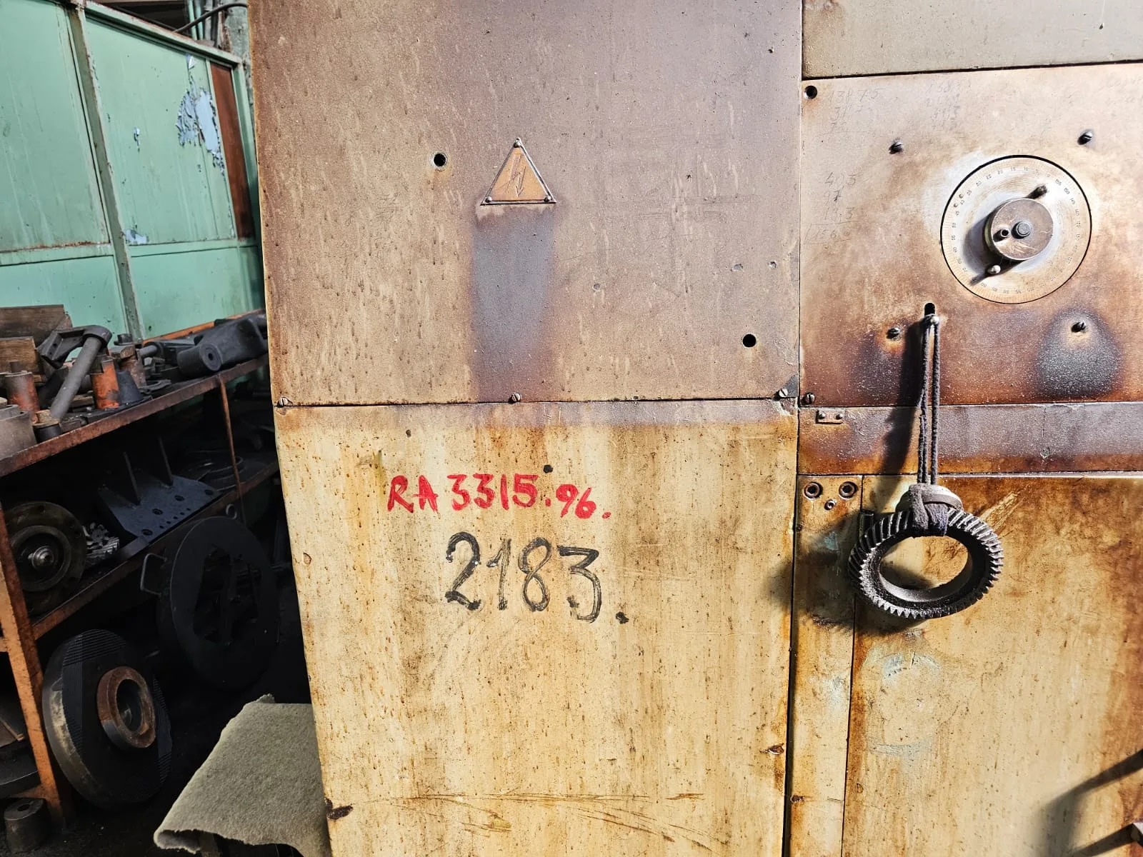 Spiral Bevel Gear Generator SARATOV 5C280P view 3