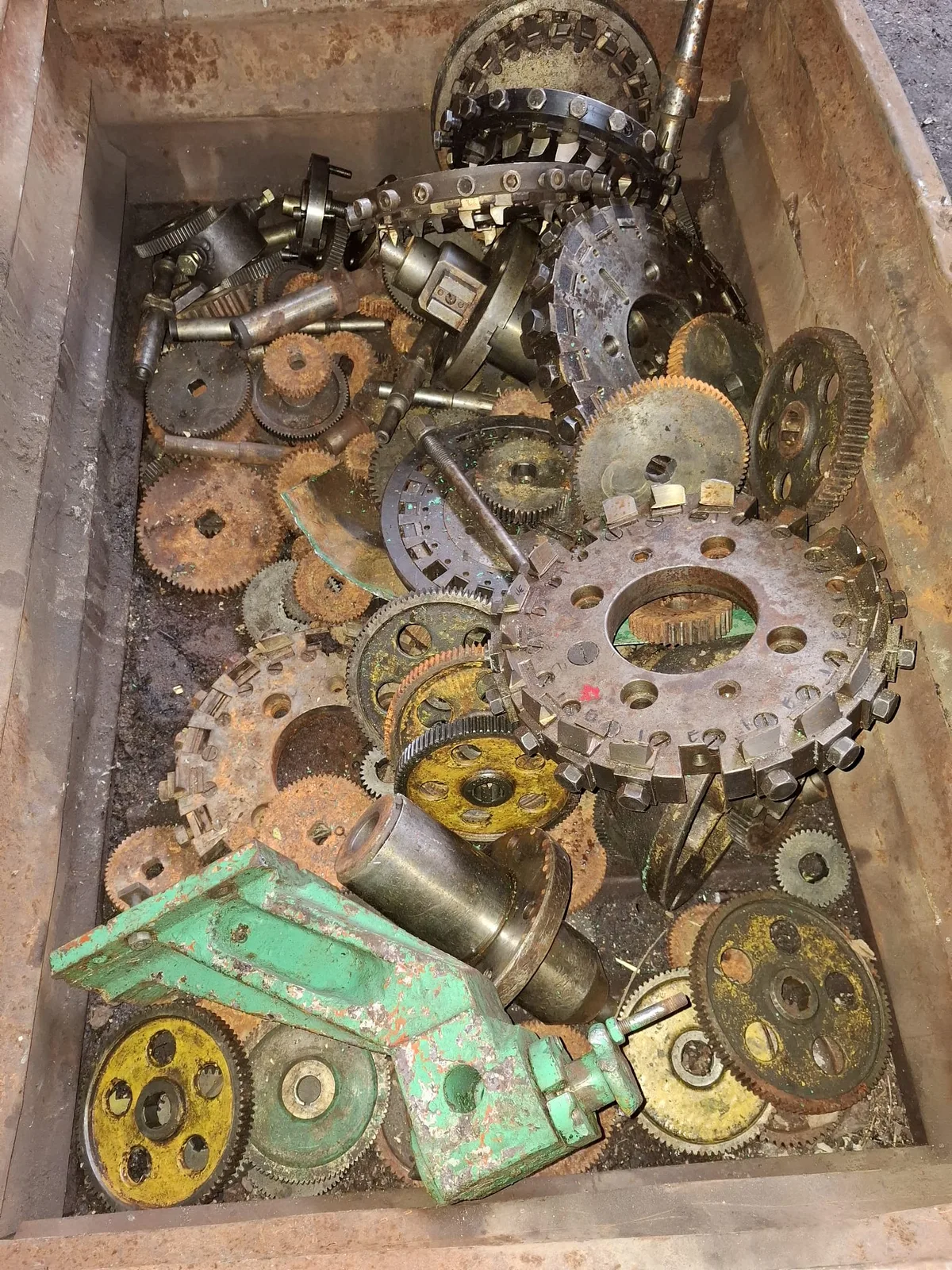 Spiral Bevel Gear Generator SARATOV 5C280P view 4