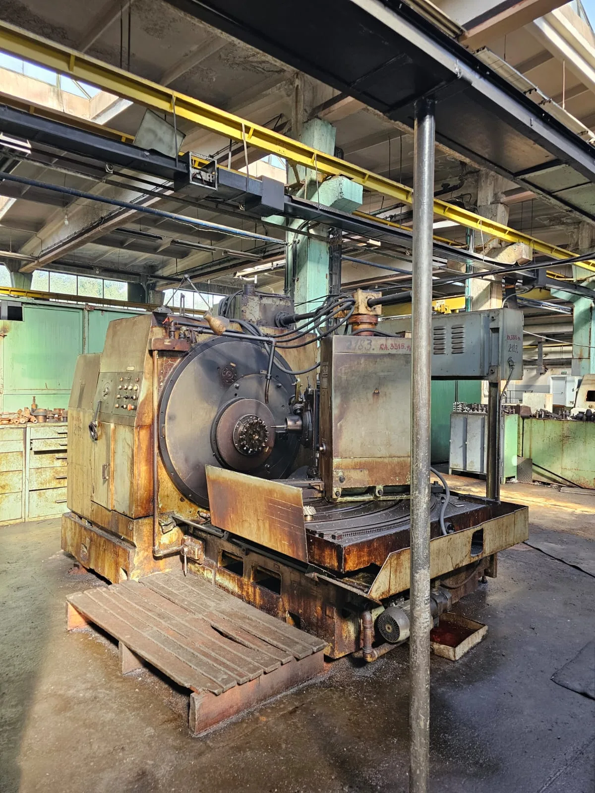 Spiral Bevel Gear Generator SARATOV 5C280P