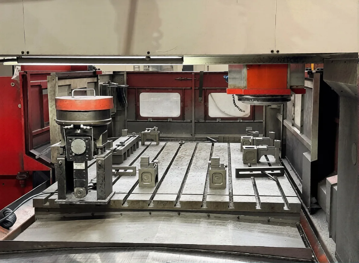 VERTICAL MACHINING CENTRE AWEA LP 3021 view 3
