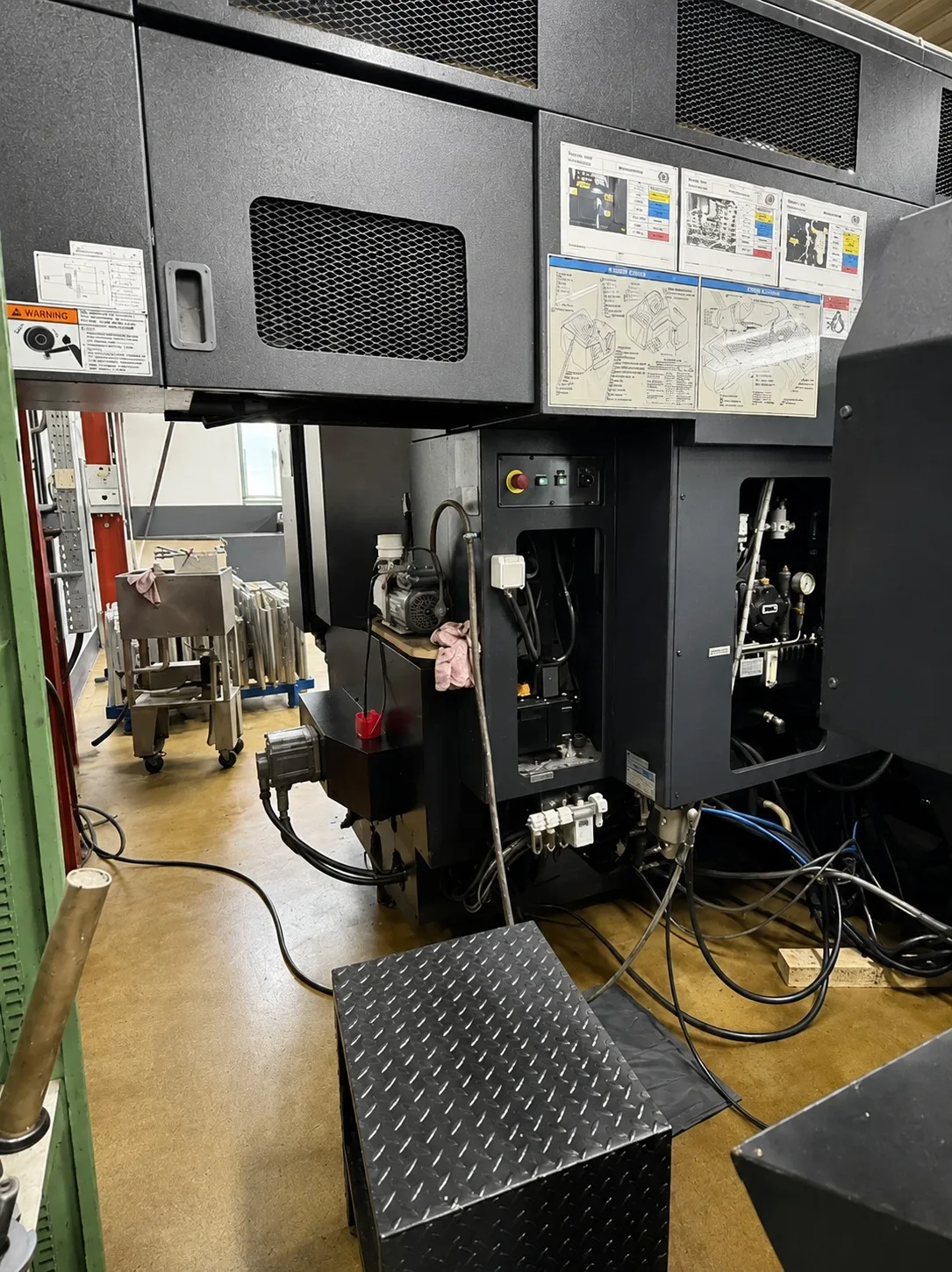 Vertical Machining Centre MAZAK MTV 815/80 view 3