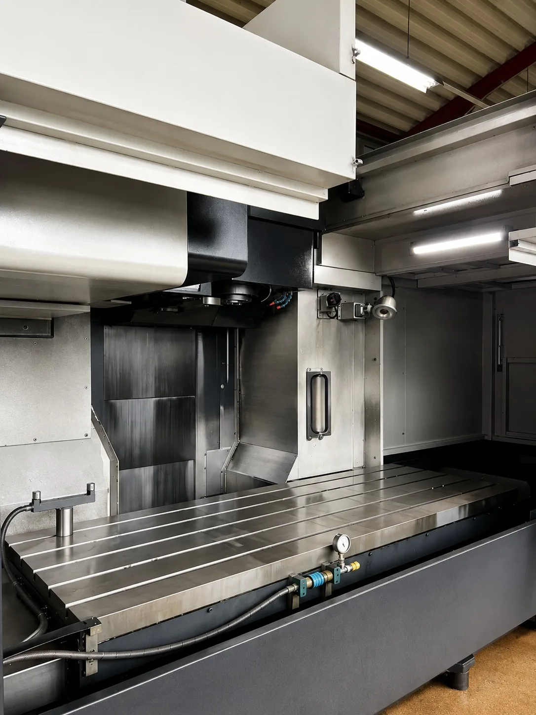 Vertical Machining Centre MAZAK MTV 815/80 view 5