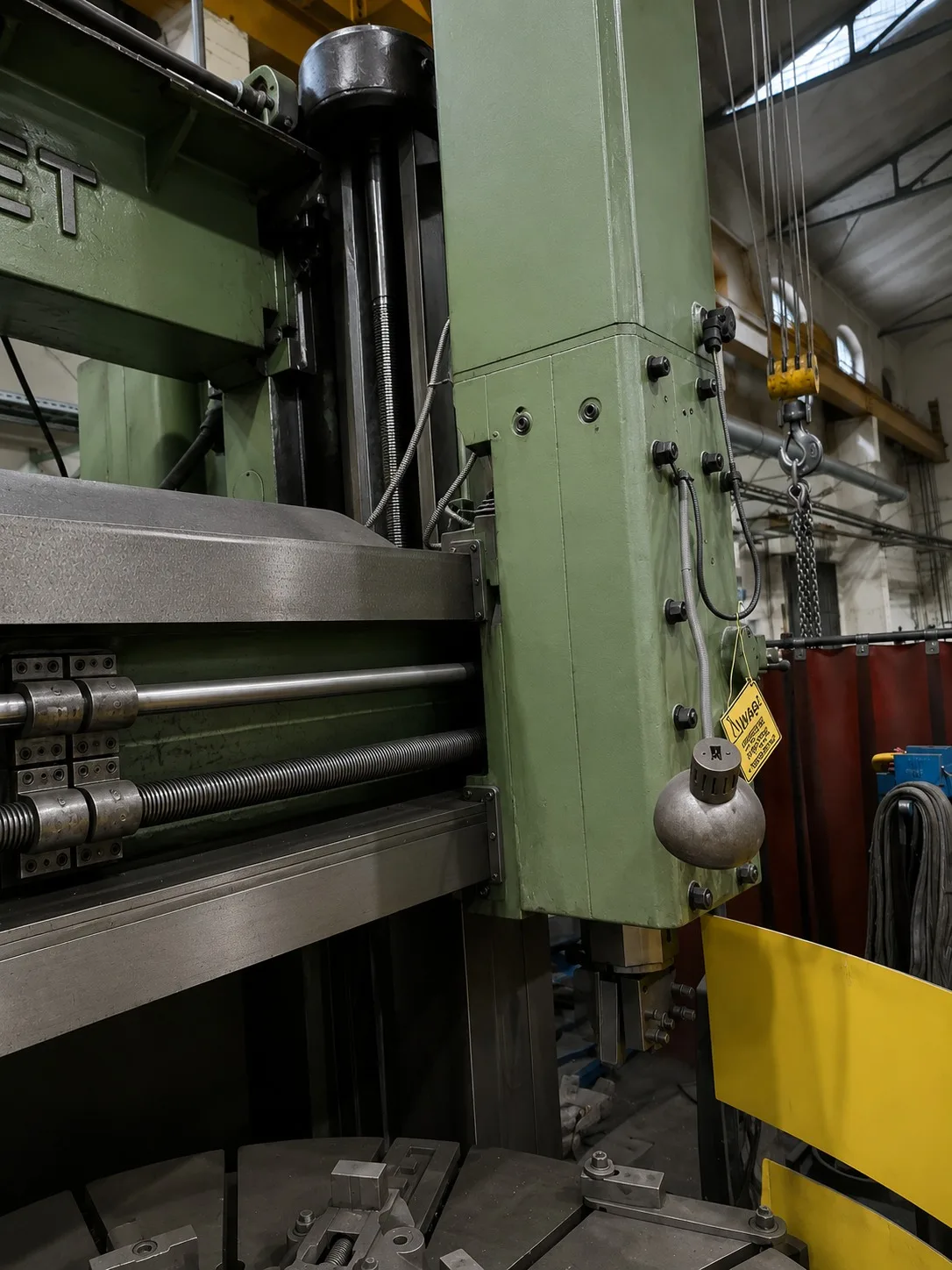 Vertical Turning Lathe KCF-200 view 6