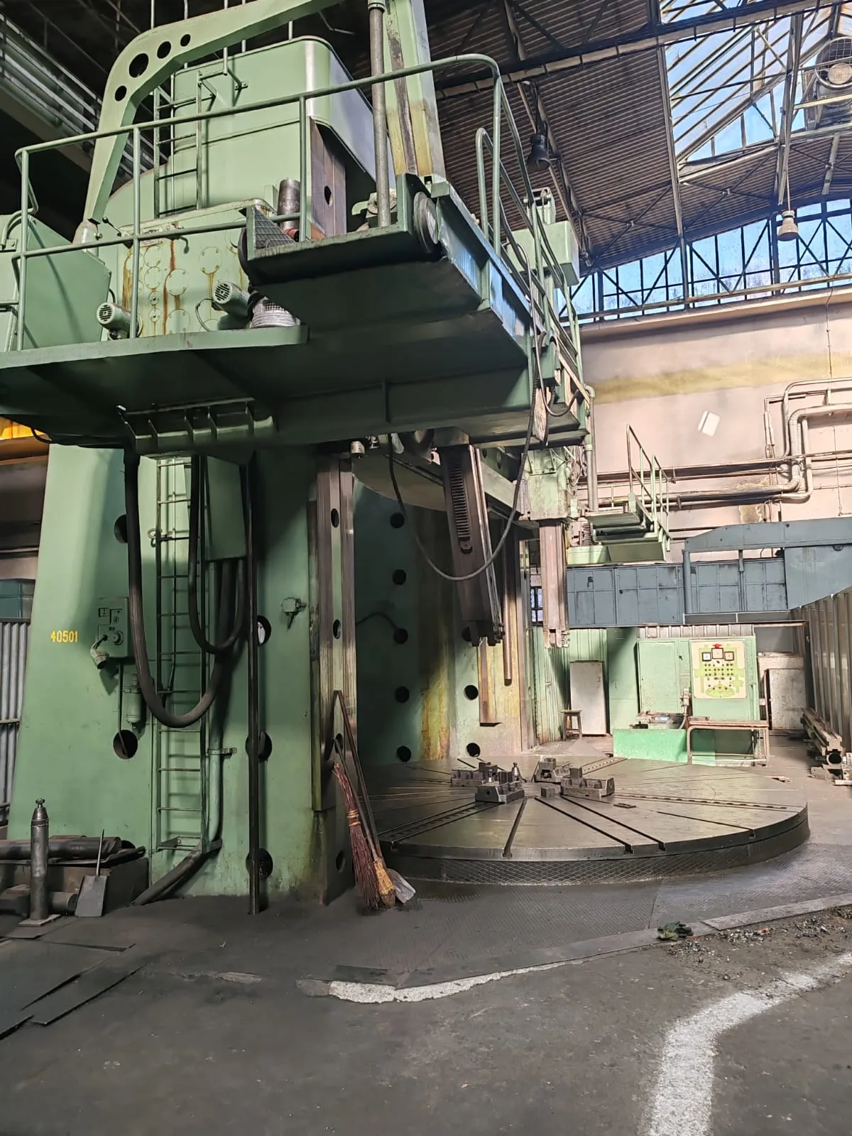 VERTICAL TURNING LATHE SK-50A view 3